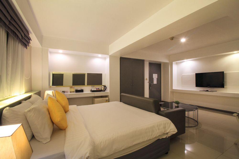 Myhotel Cmyk@Ratchada Bangkok Exterior photo