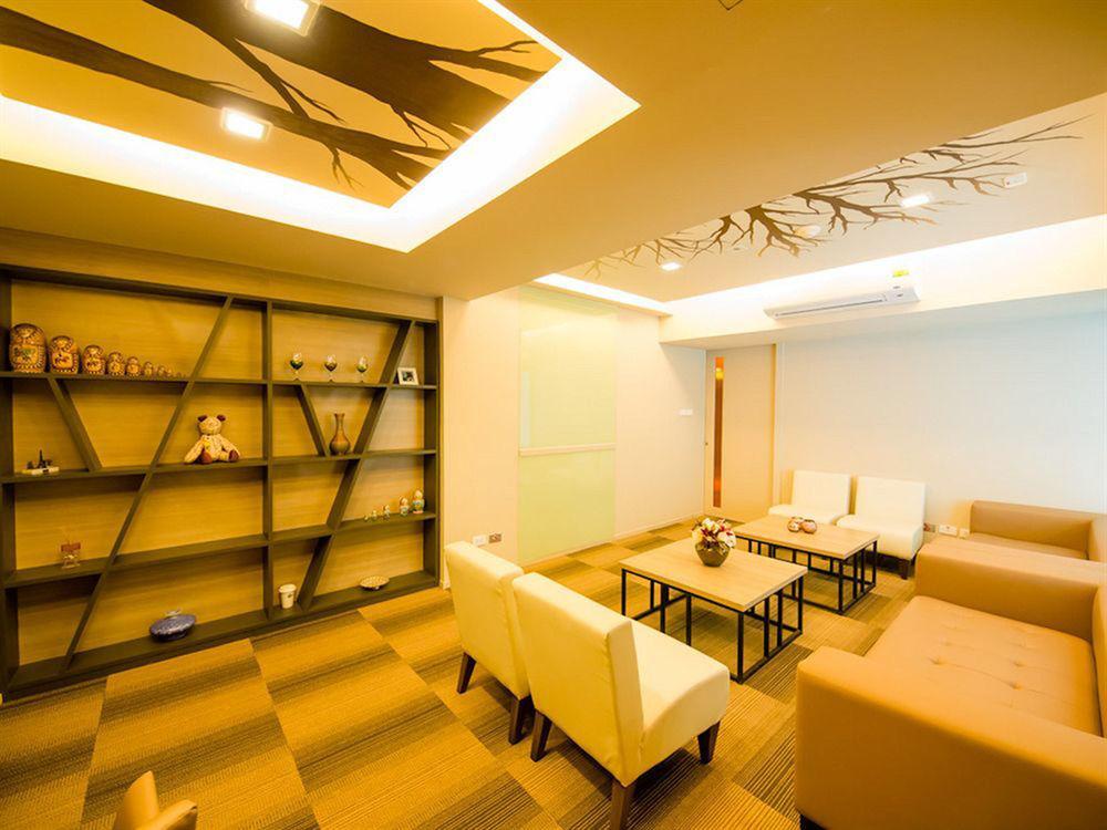 Myhotel Cmyk@Ratchada Bangkok Exterior photo