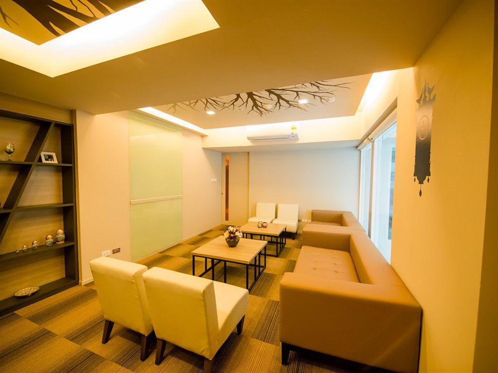 Myhotel Cmyk@Ratchada Bangkok Exterior photo